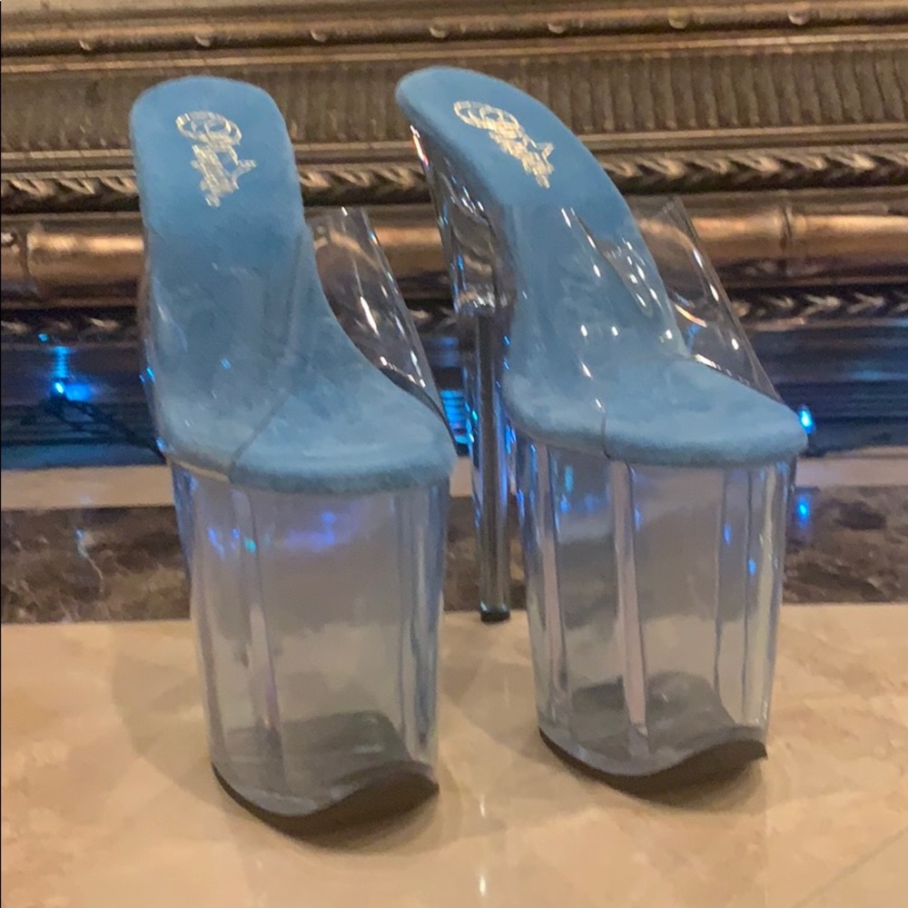 Pleaser heel